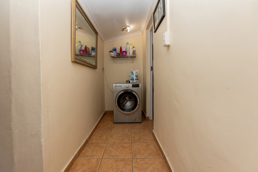 4 Bedroom Property for Sale in Laaiplek Western Cape